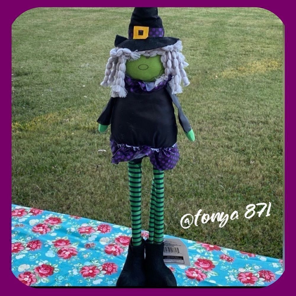 🧙‍♀️ New Greenbrier International Halloween Standing Witch, 20” Tall